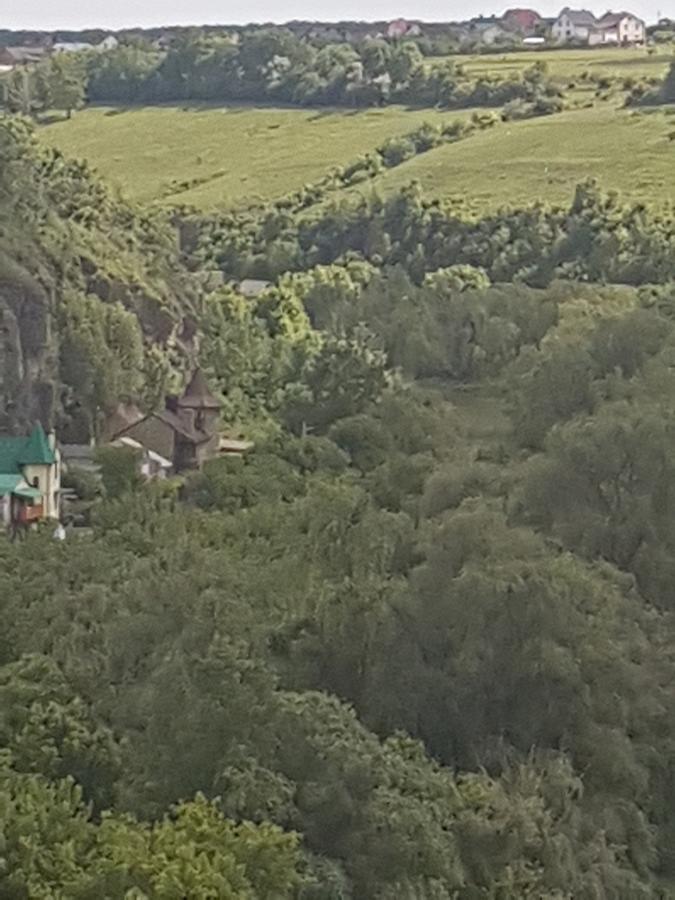 Smotrytska Vezha Hotell Kamenets-Podolsk Eksteriør bilde